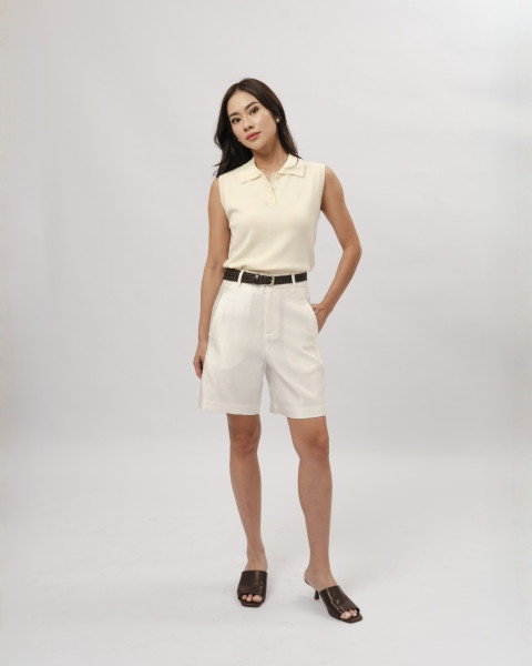 Nara Bermuda Pants With Belt White