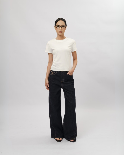 Essential Top White