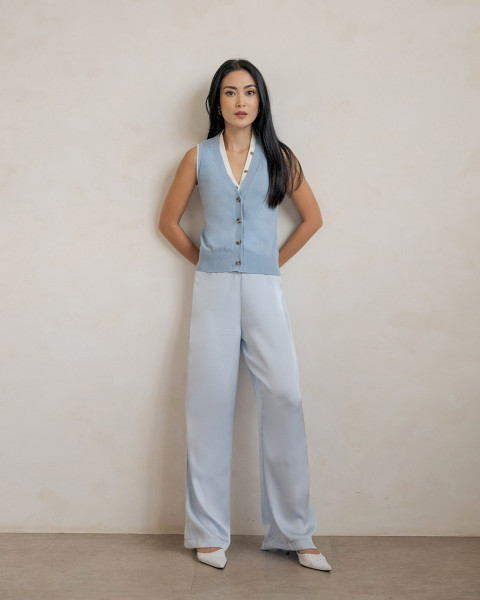 SERI SATIN PANTS BABY BLUE